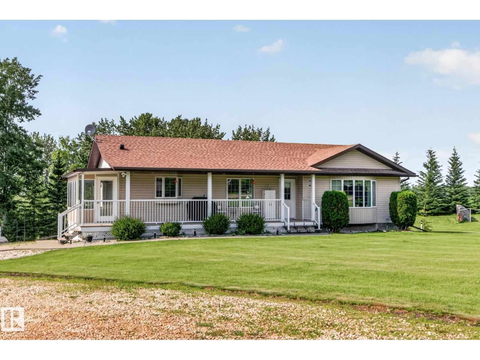 53142 RGE ROAD 211 - 12