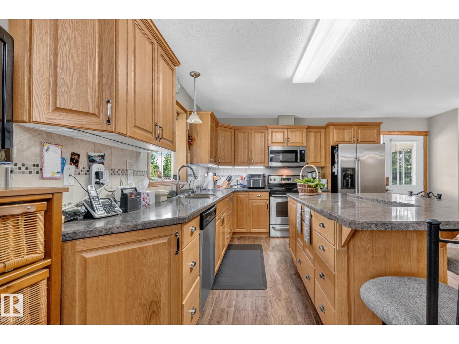 53142 RGE ROAD 211 - 23