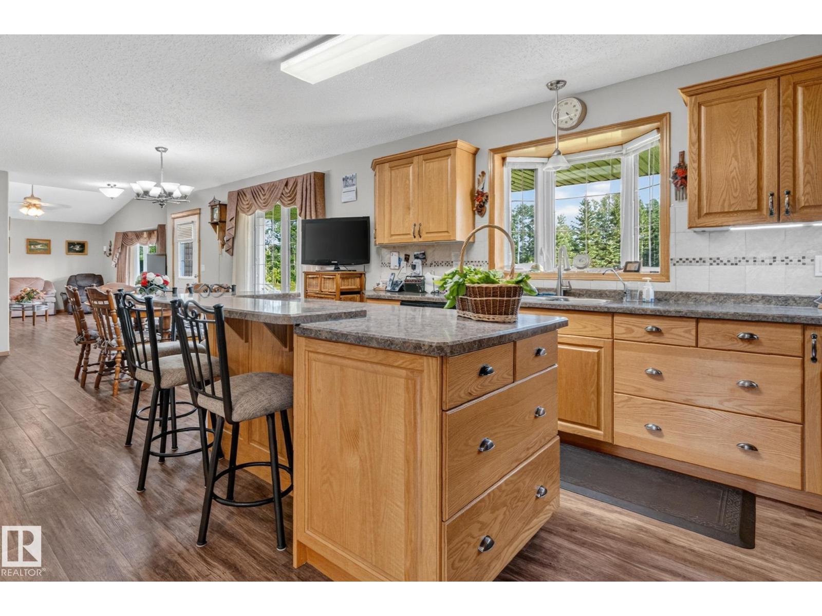 53142 RGE ROAD 211 - 25