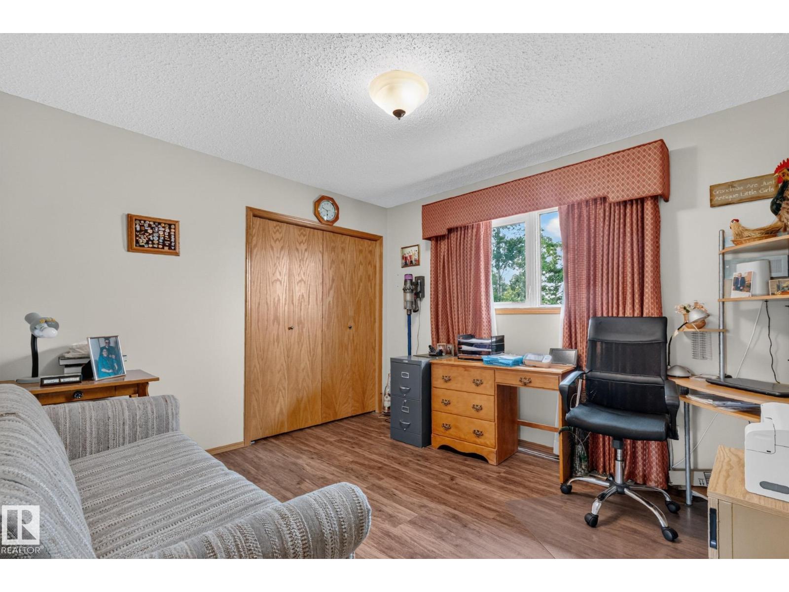 53142 RGE ROAD 211 - 33