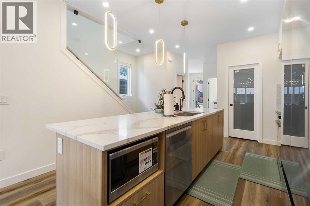 2424 25 Avenue NW - 5