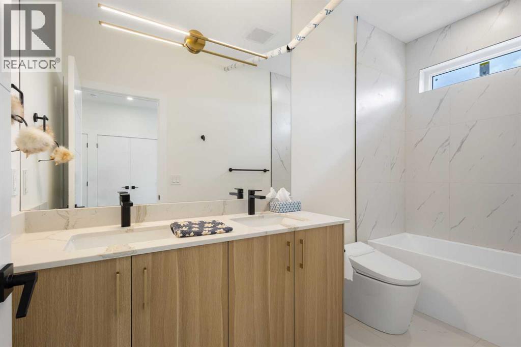 2424 25 Avenue NW - 16