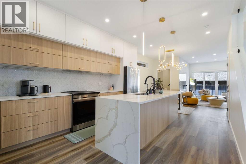 2424 25 Avenue NW - 4