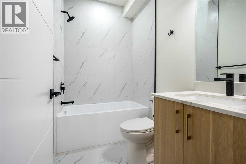 2424 25 Avenue NW - 37