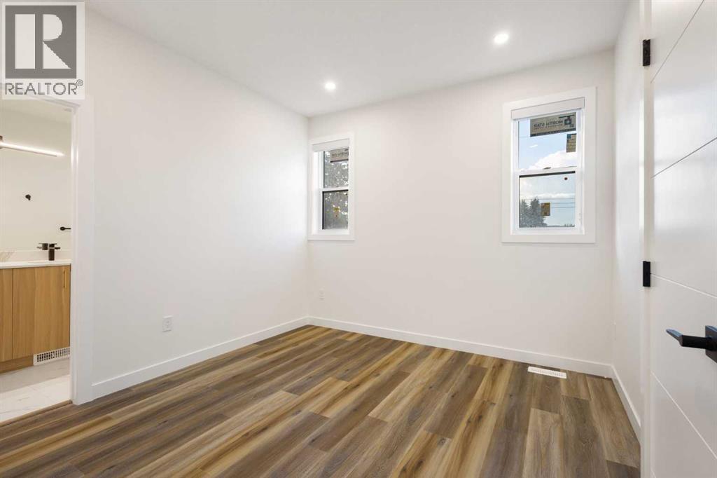 2426 25 Avenue NW - 22