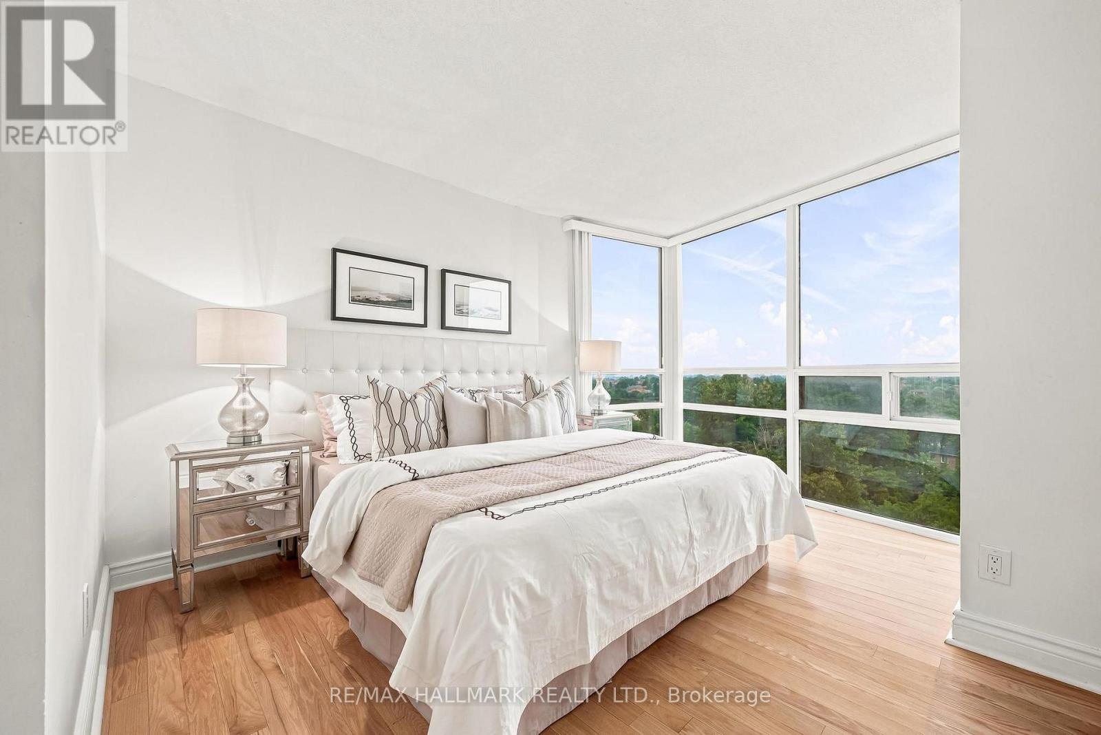 #607 50 EGLINTON AVENUE W - 19