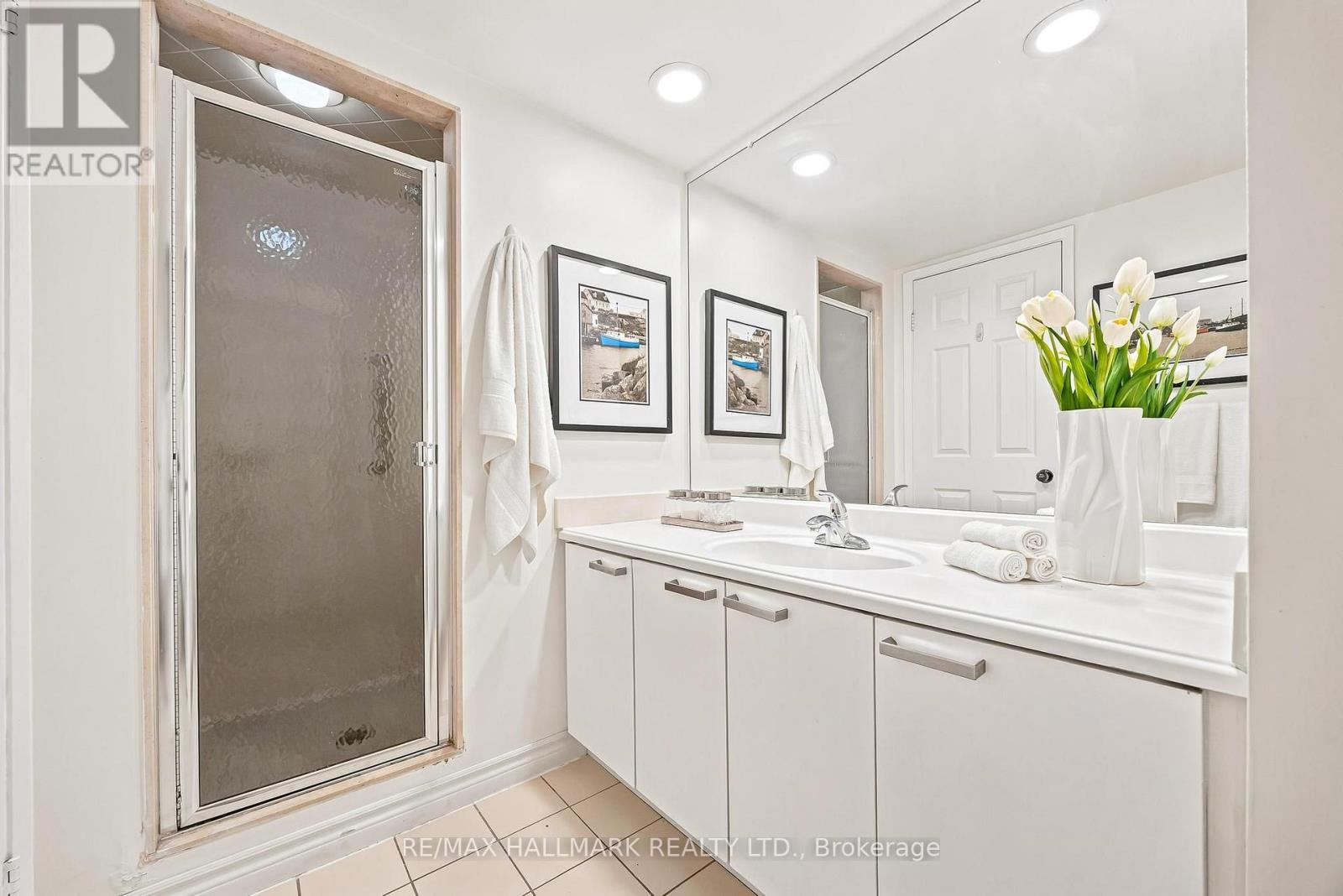 #607 50 EGLINTON AVENUE W - 23