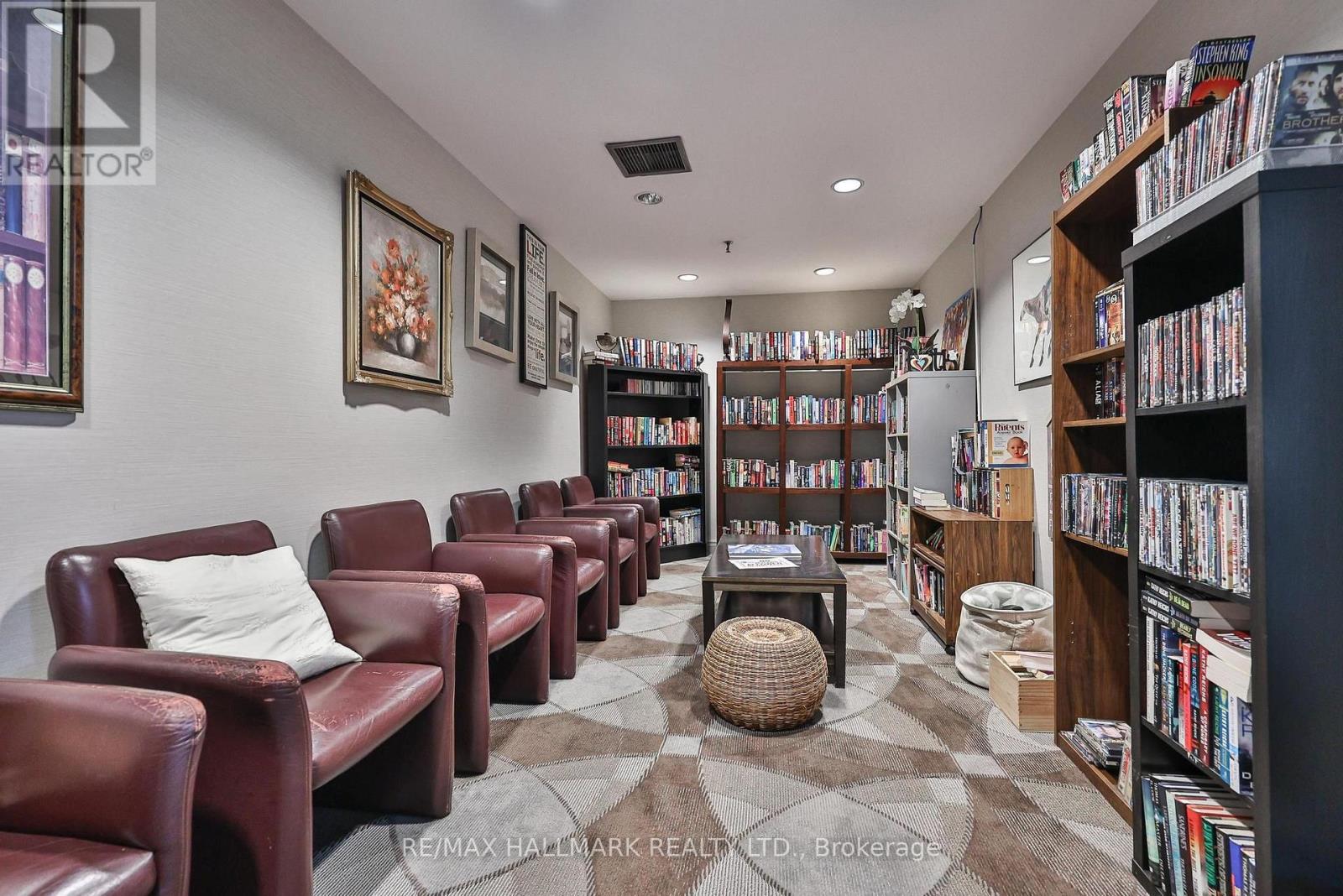 #607 50 EGLINTON AVENUE W - 40