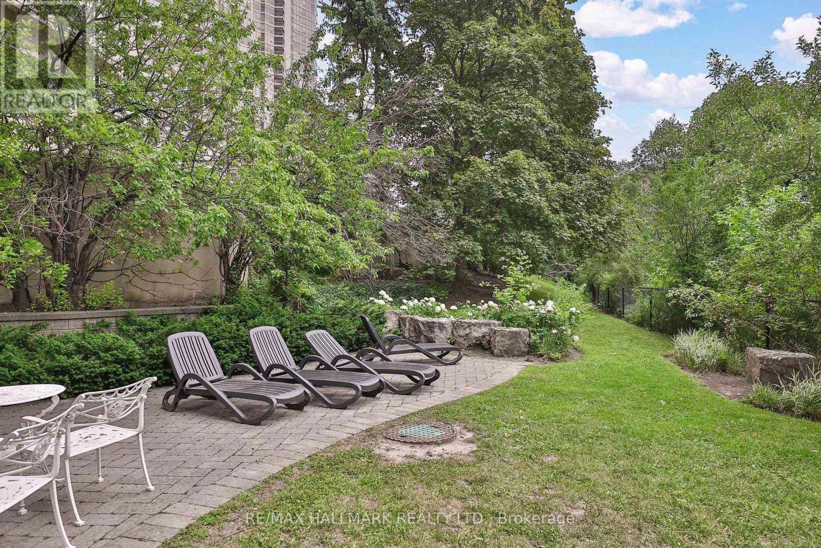 #607 50 EGLINTON AVENUE W - 44