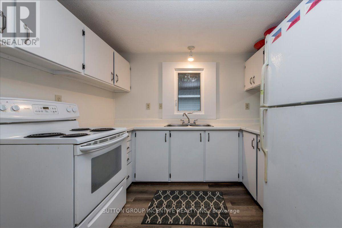 159 TORONTO STREET - 10