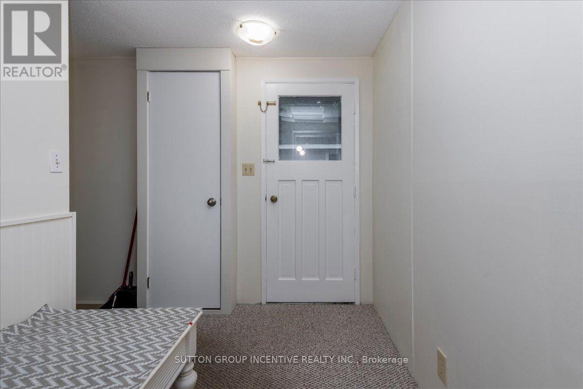 159 TORONTO STREET - 14