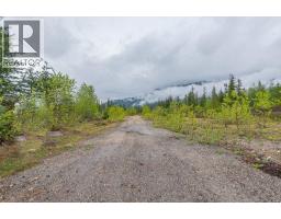 4103 Balsam Way, Malakwa, BC V0E2J0 Photo 8