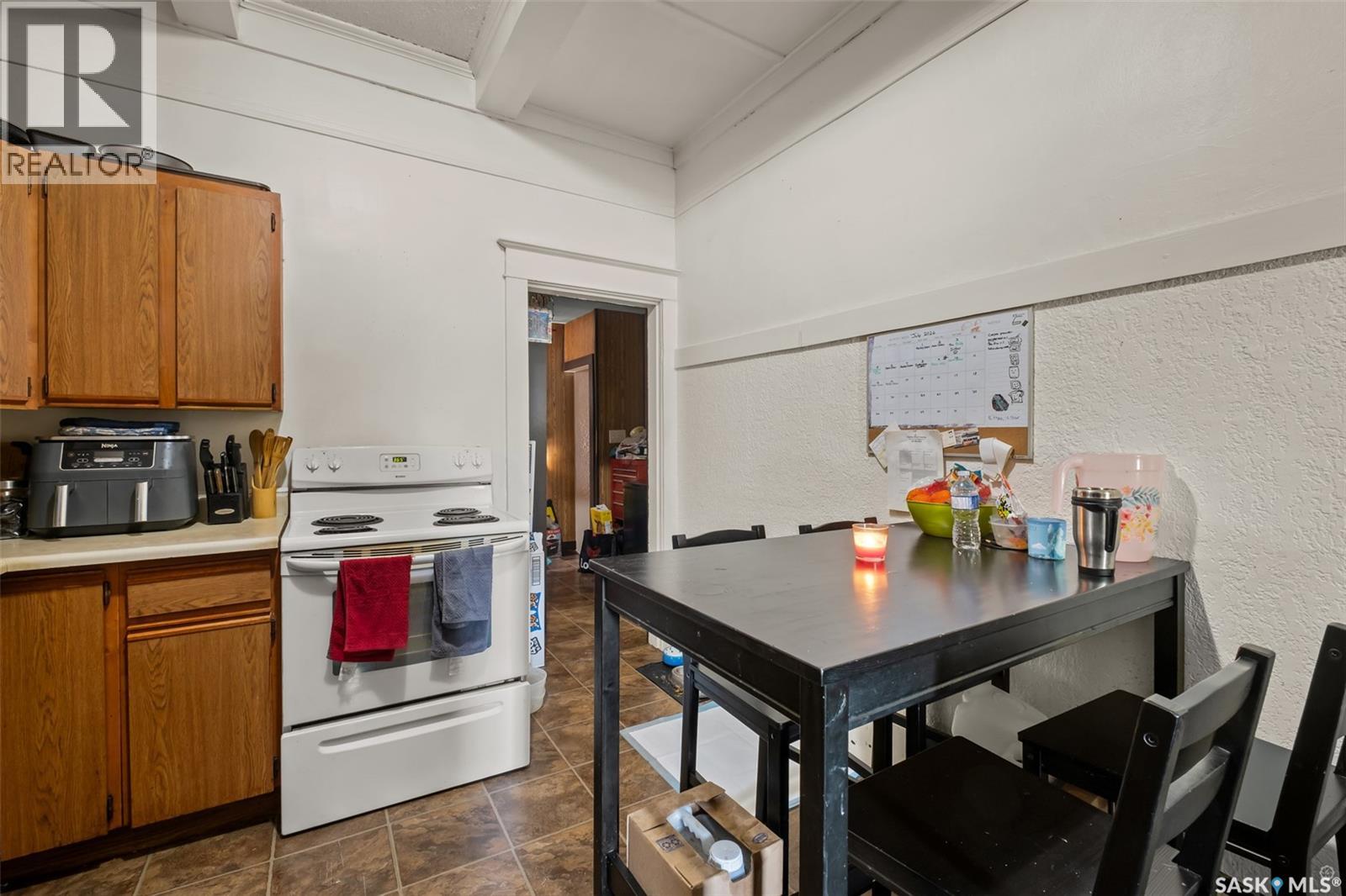 1313 6th AVENUE W - 6