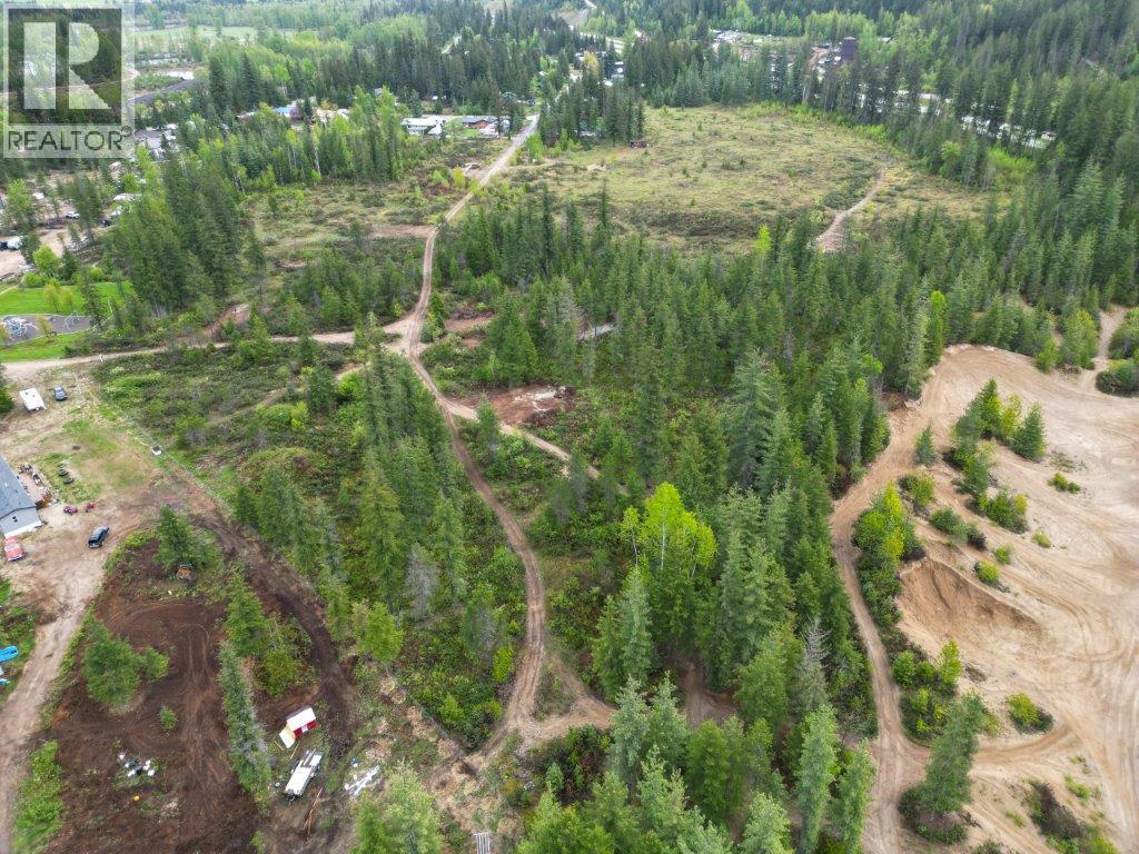  4103 Balsam Way, Malakwa