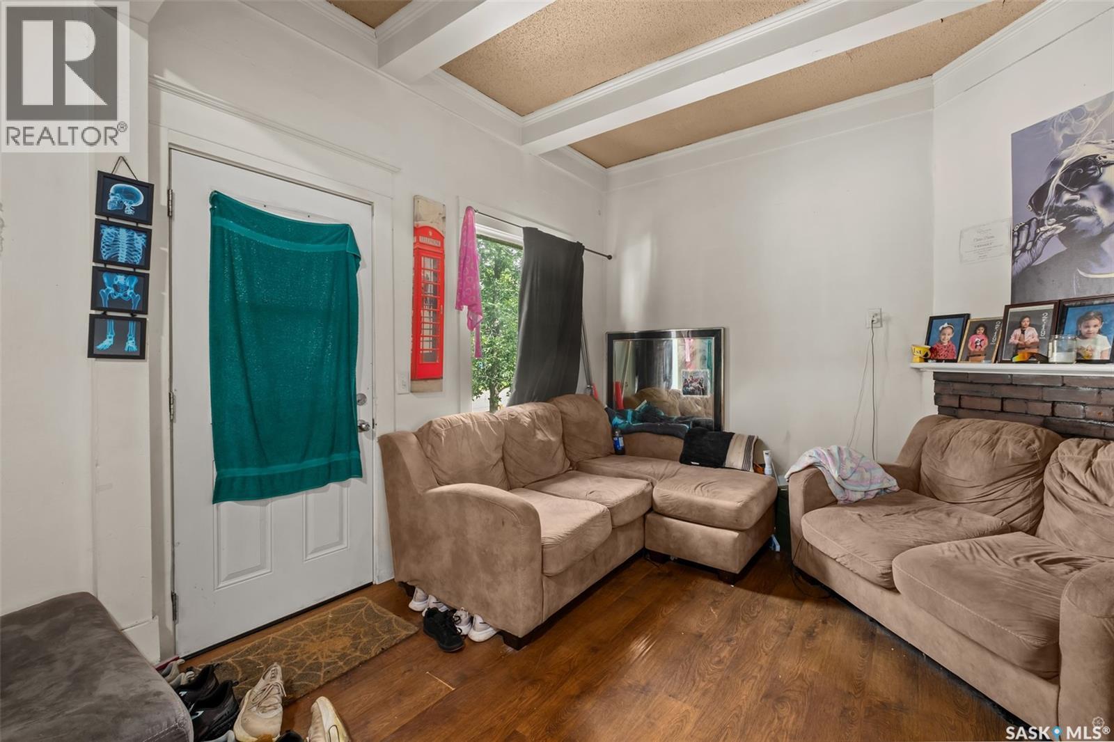 1313 6th AVENUE W - 3