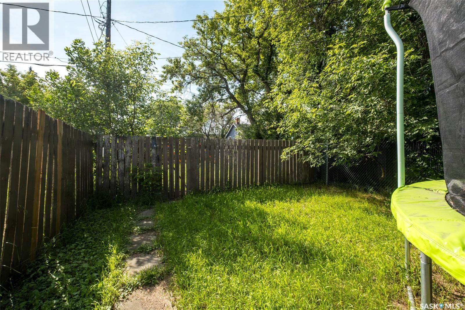1313 6th AVENUE W - 19
