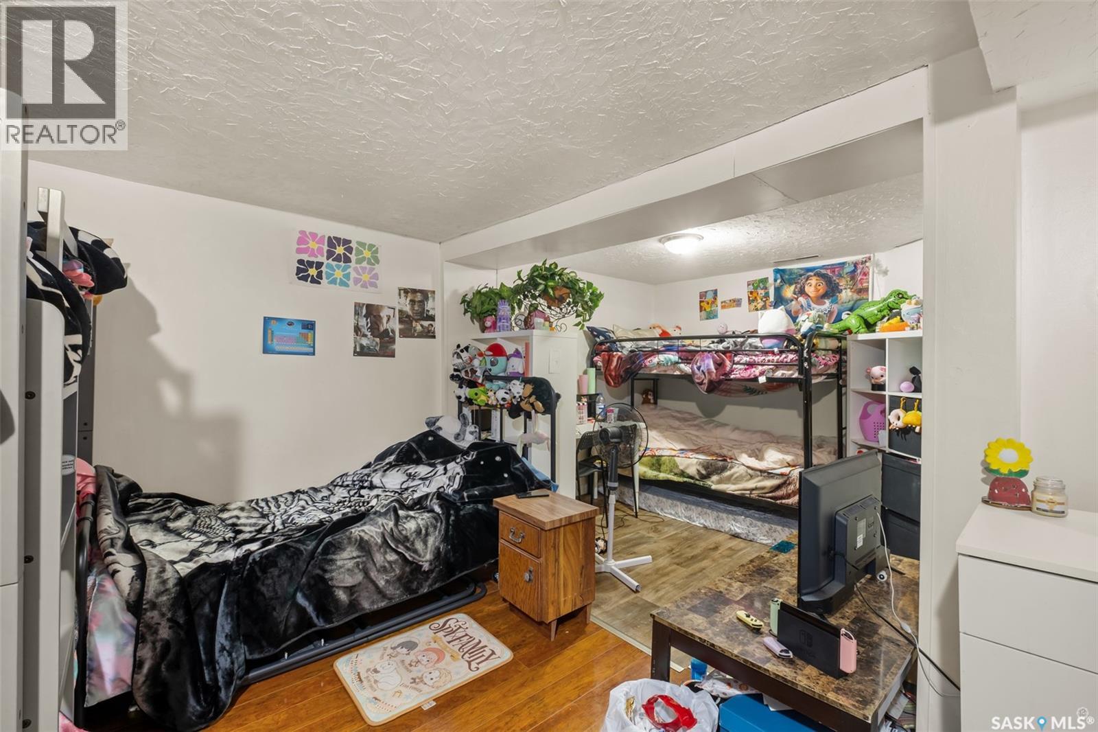 1313 6th AVENUE W - 14