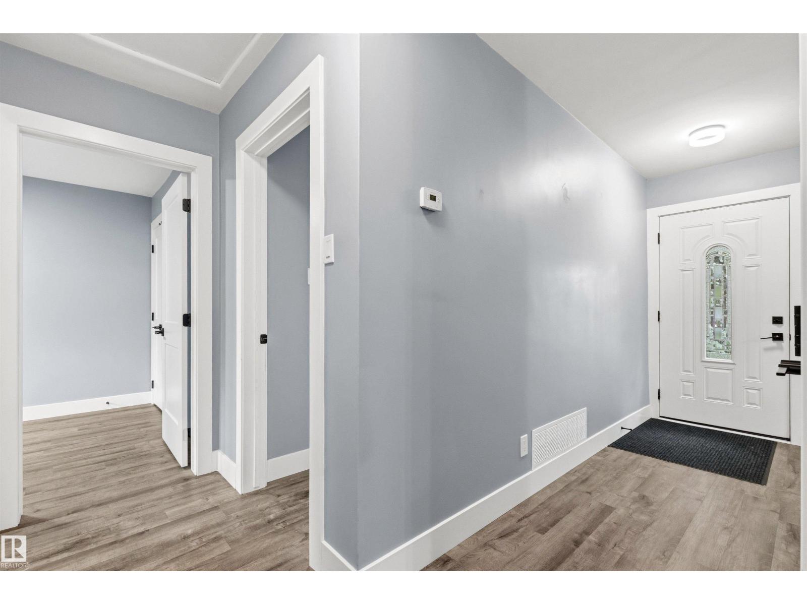 7924 89 AV NW - 17