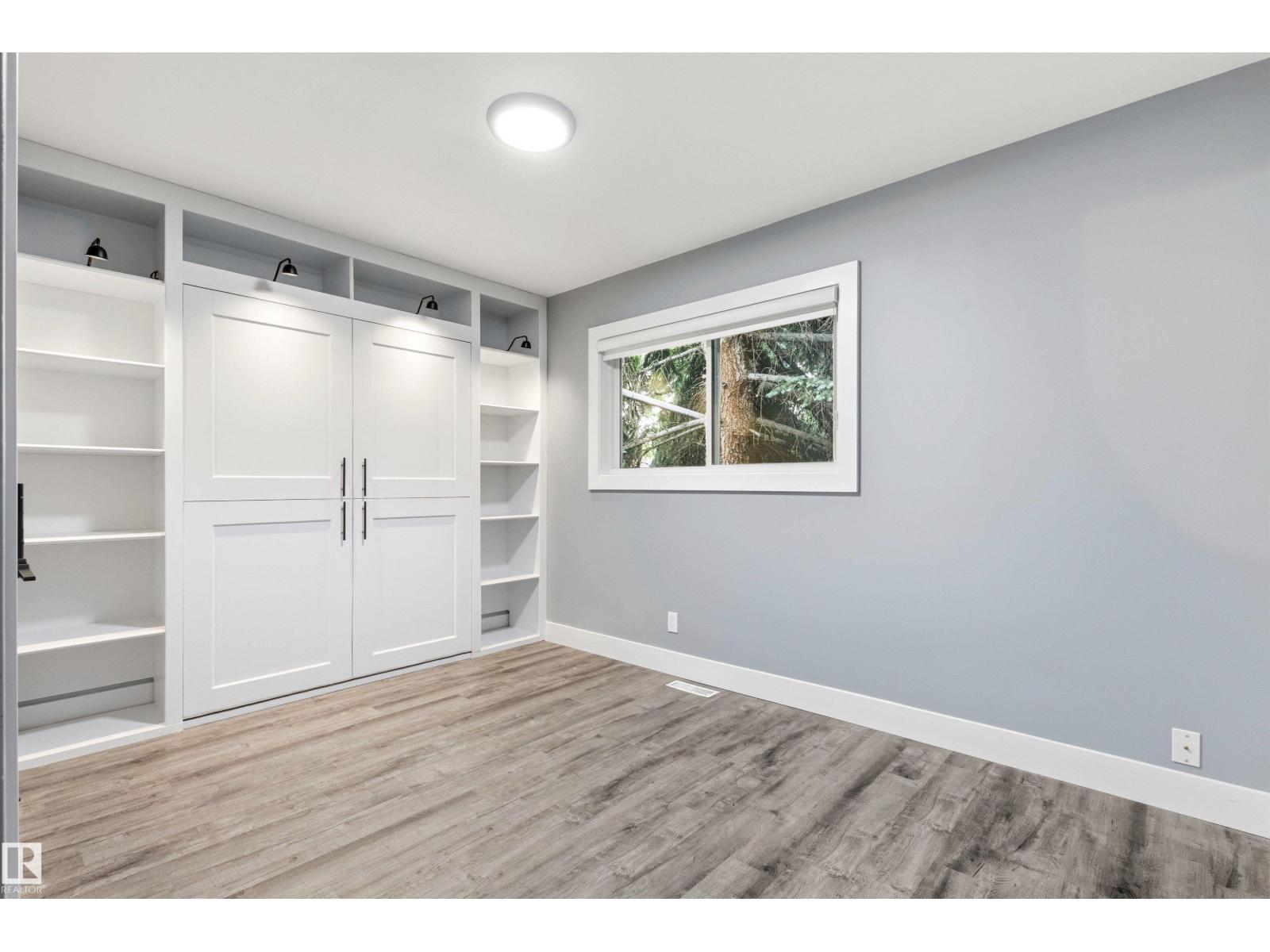 7924 89 AV NW - 18