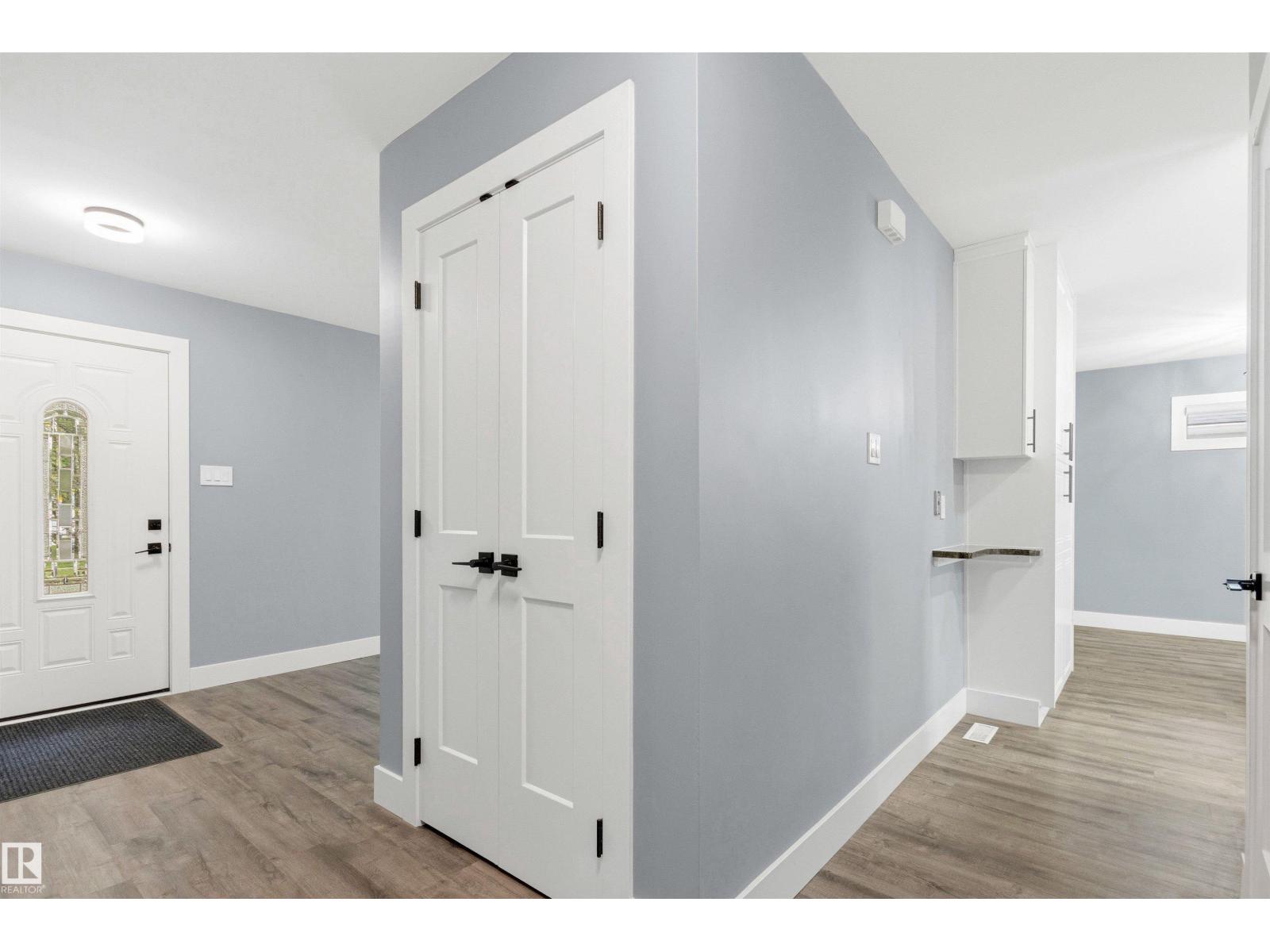 7924 89 AV NW - 27