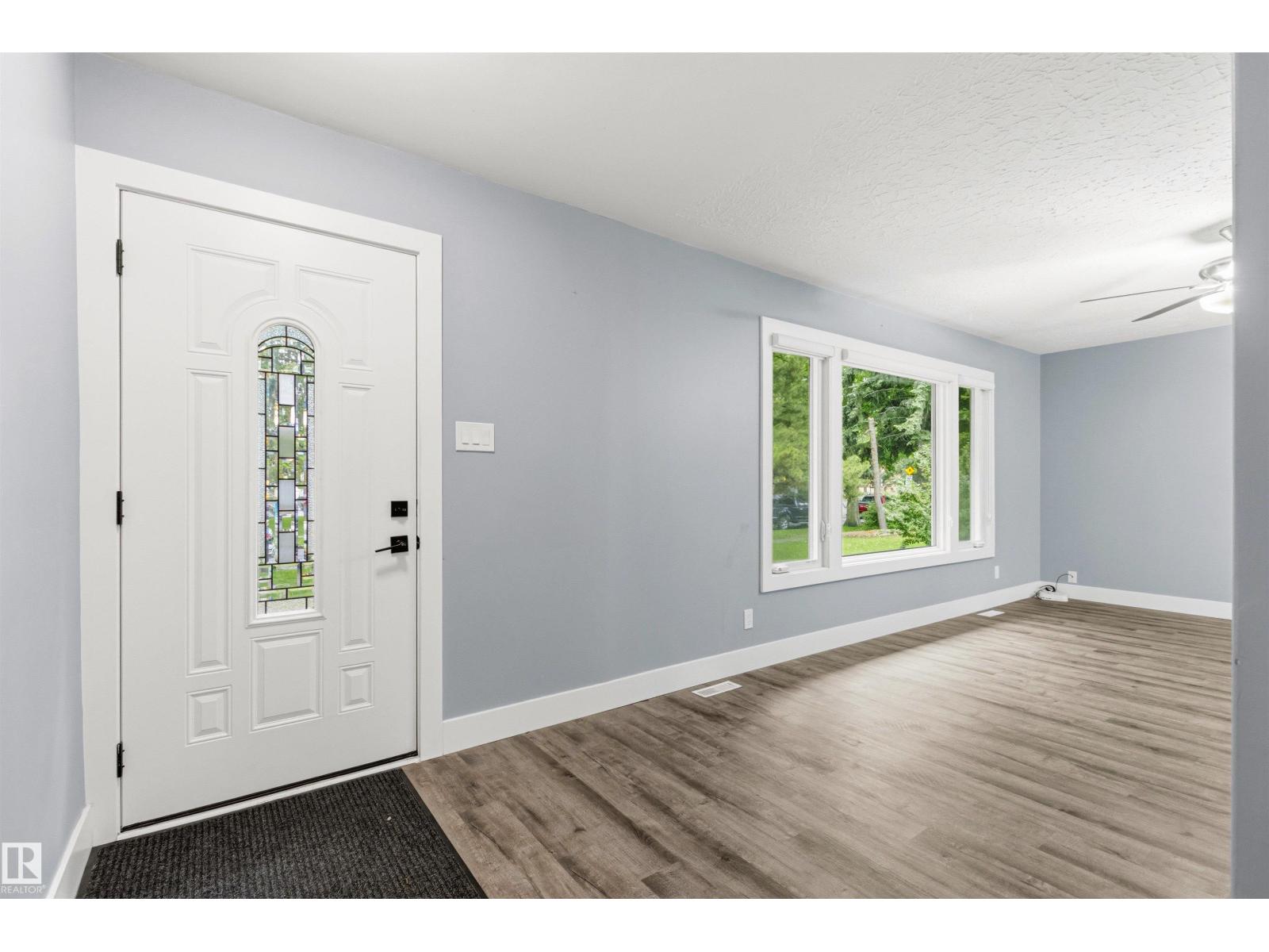 7924 89 AV NW - 4
