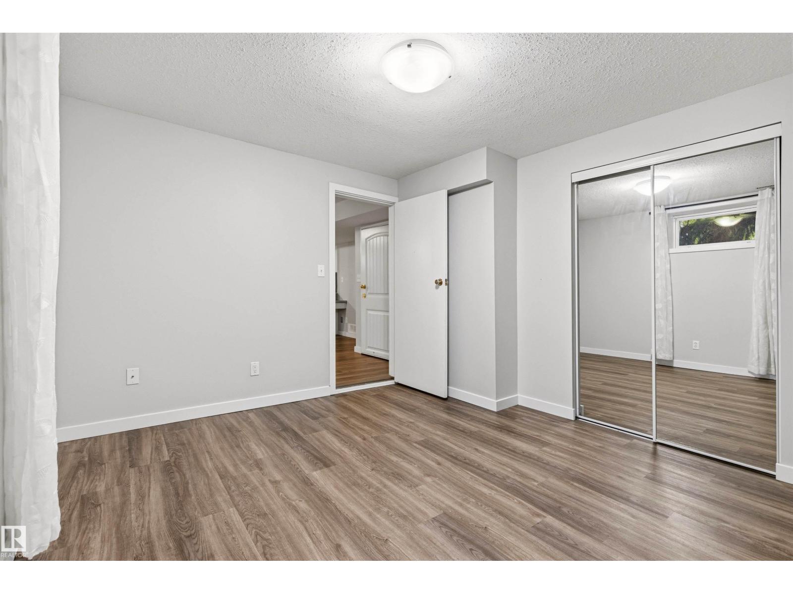7924 89 AV NW - 43