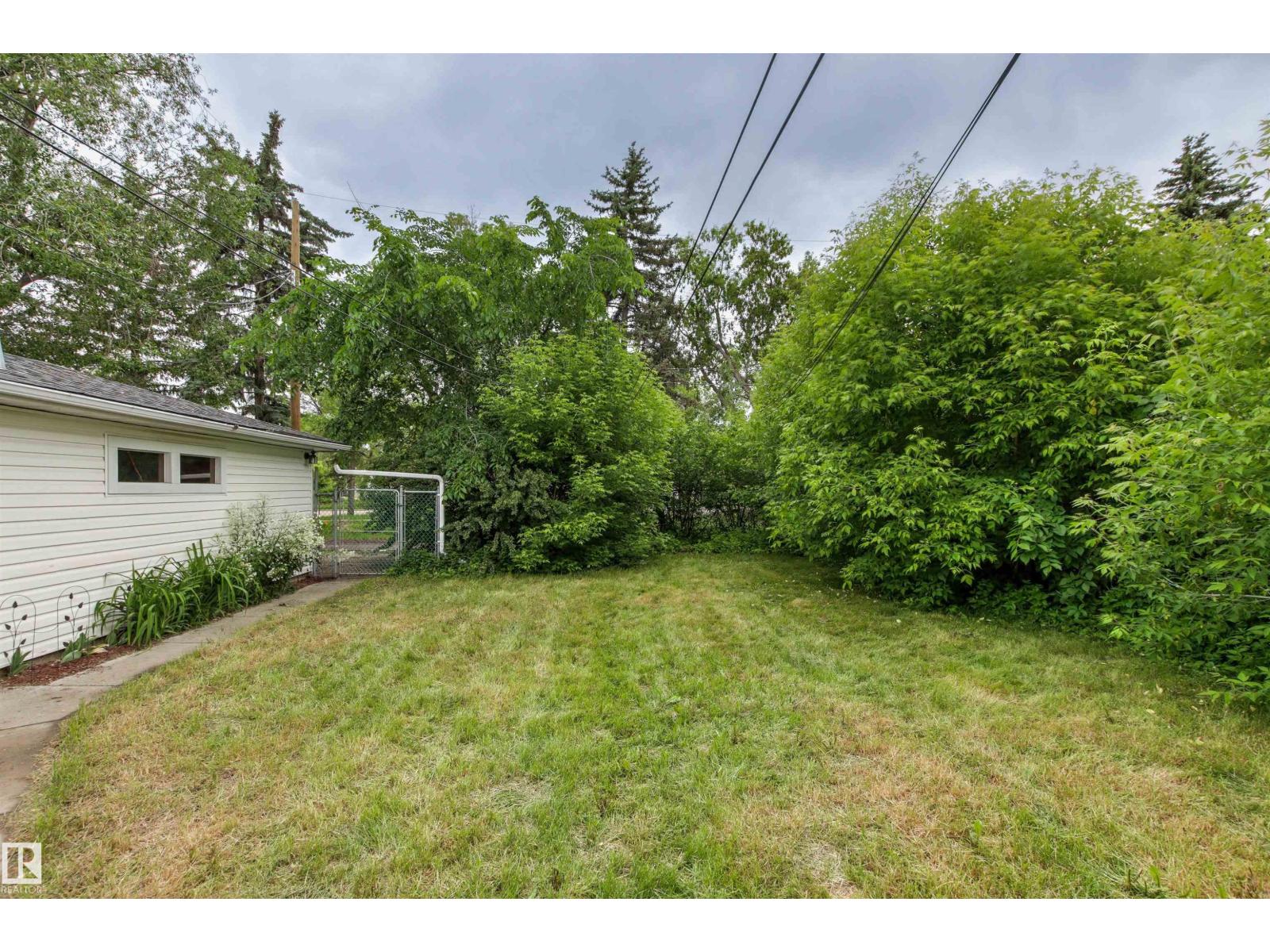 7924 89 AV NW - 56