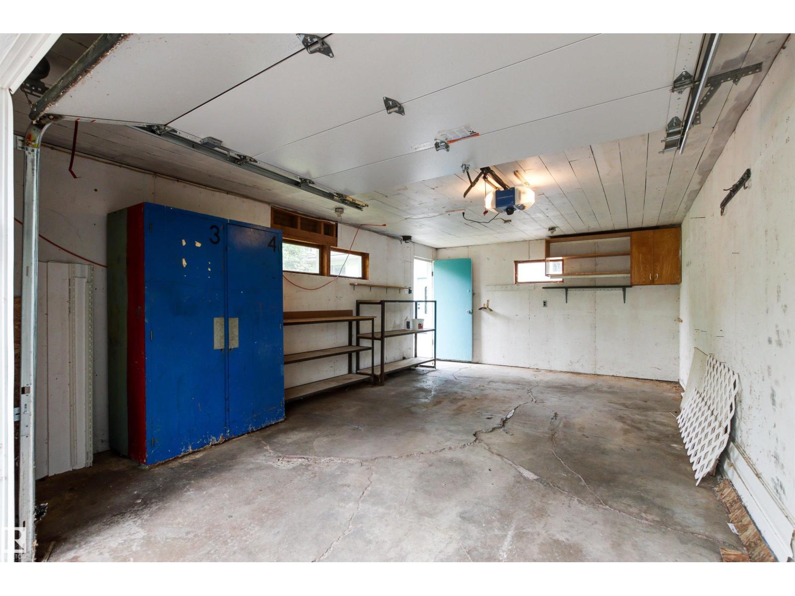 7924 89 AV NW - 59