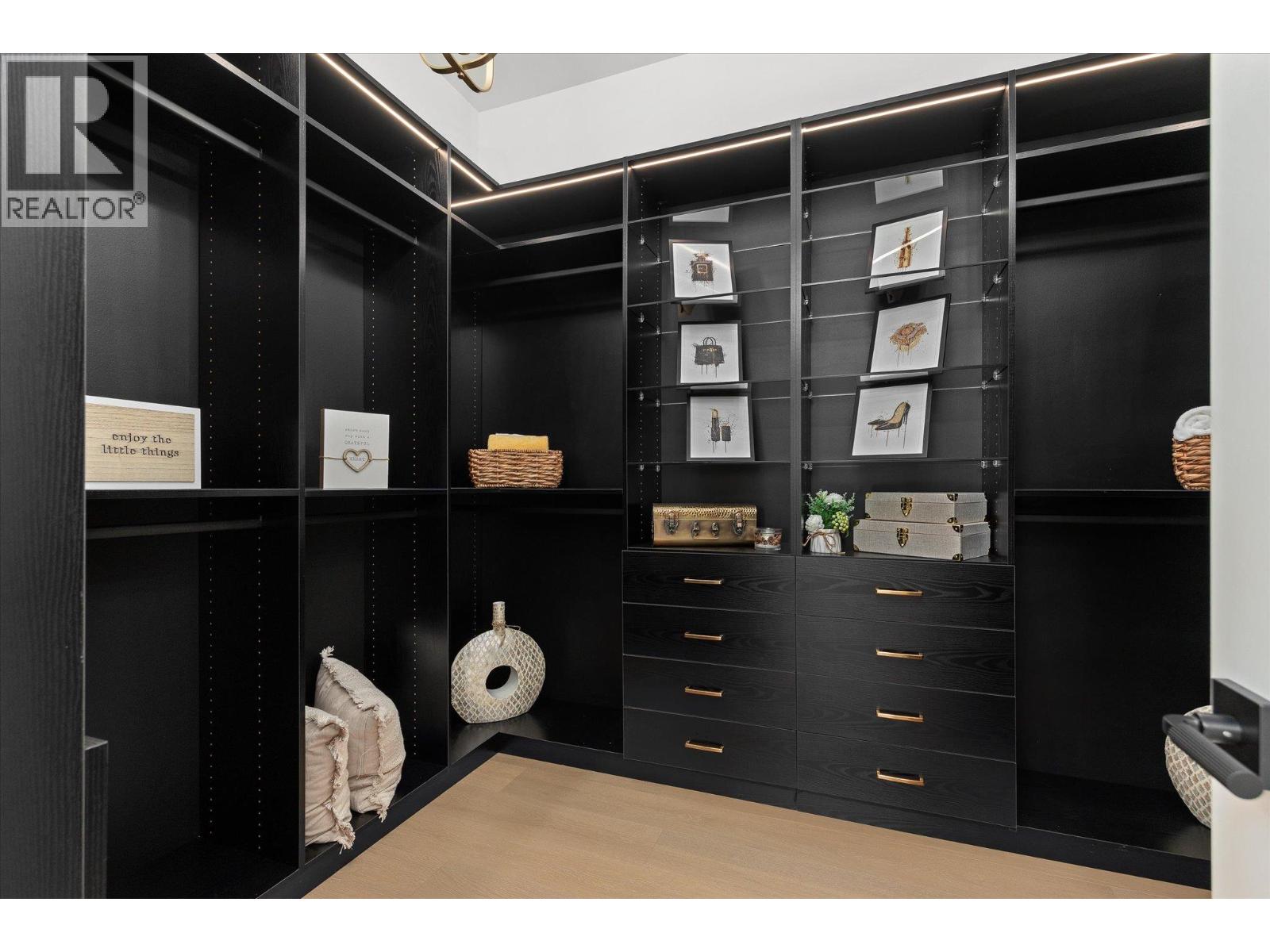 Thumbnail 34