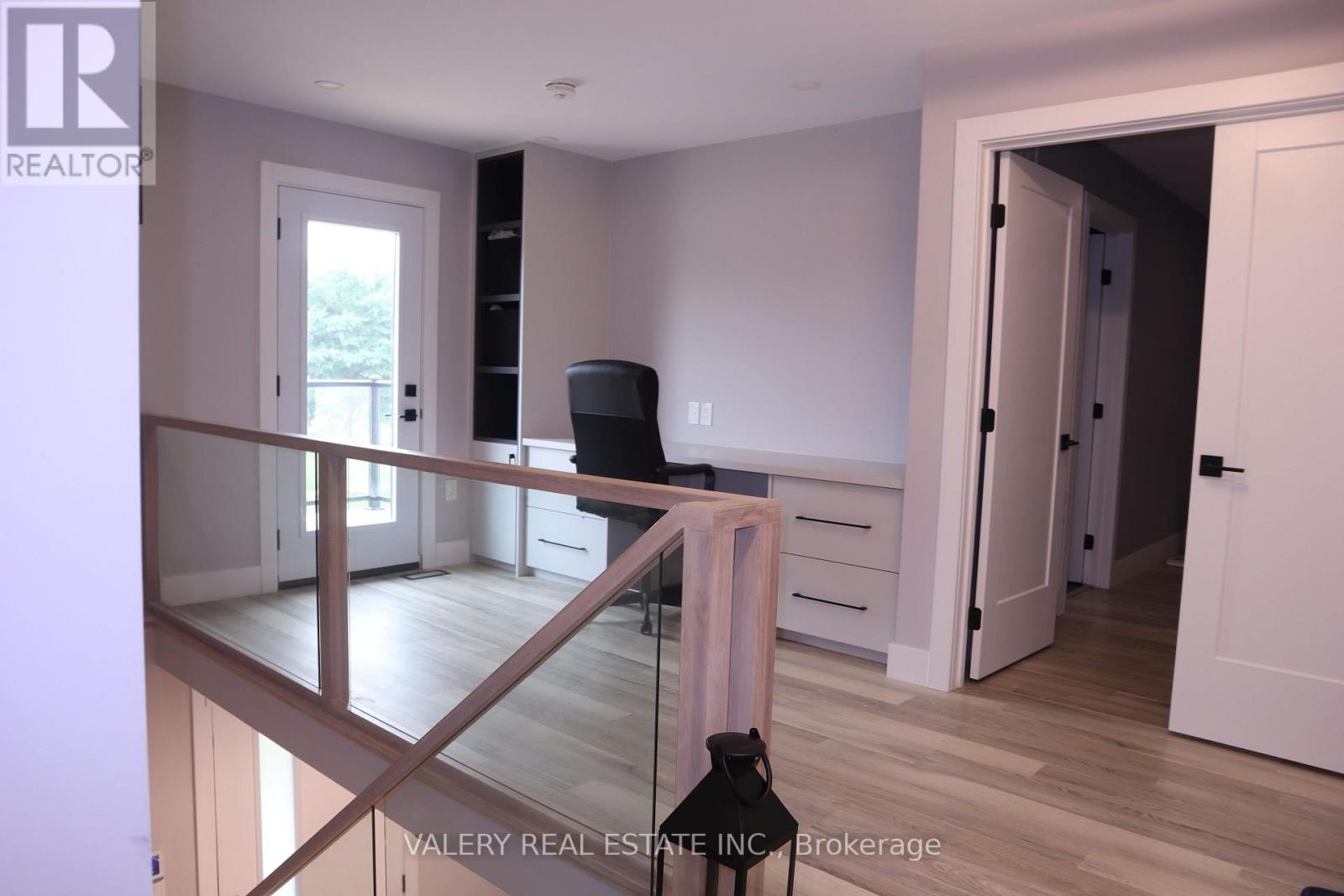 33 CHILTON DRIVE - Image 12