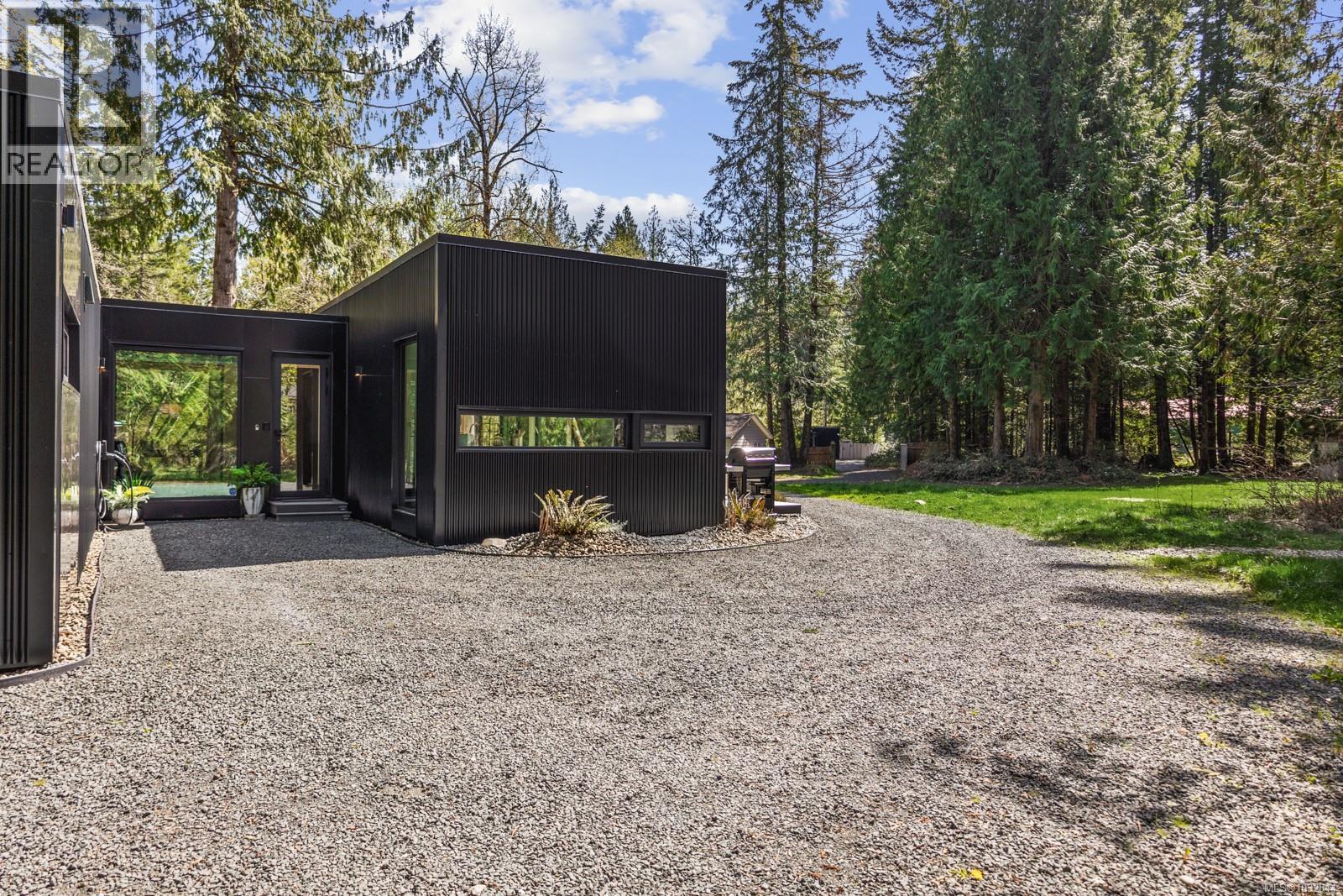 4638/4628 Forbidden Plateau Rd - 9