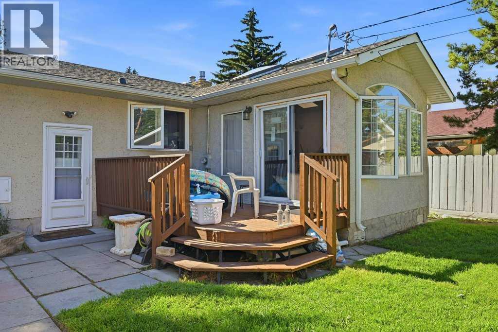 2415 Vista Crescent NE - 41