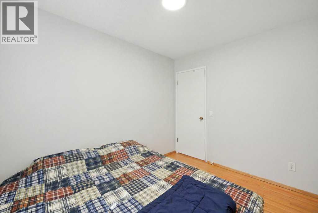 2415 Vista Crescent NE - 22