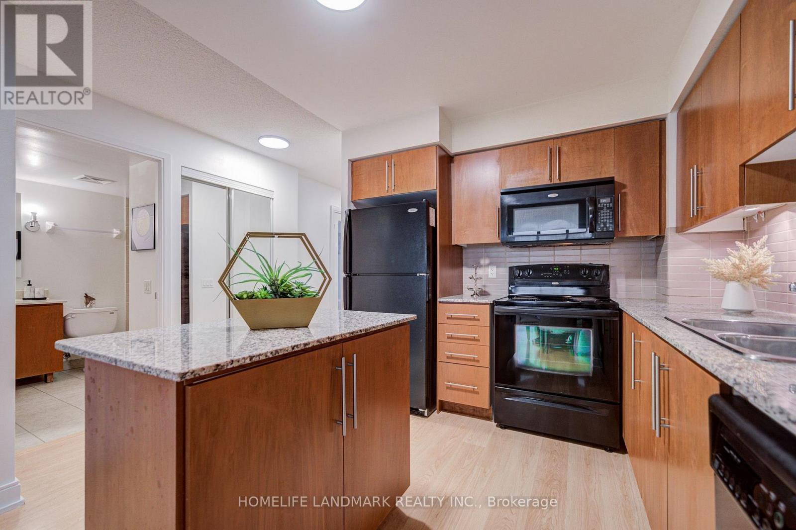 #2238 35 VIKING LANE - 10