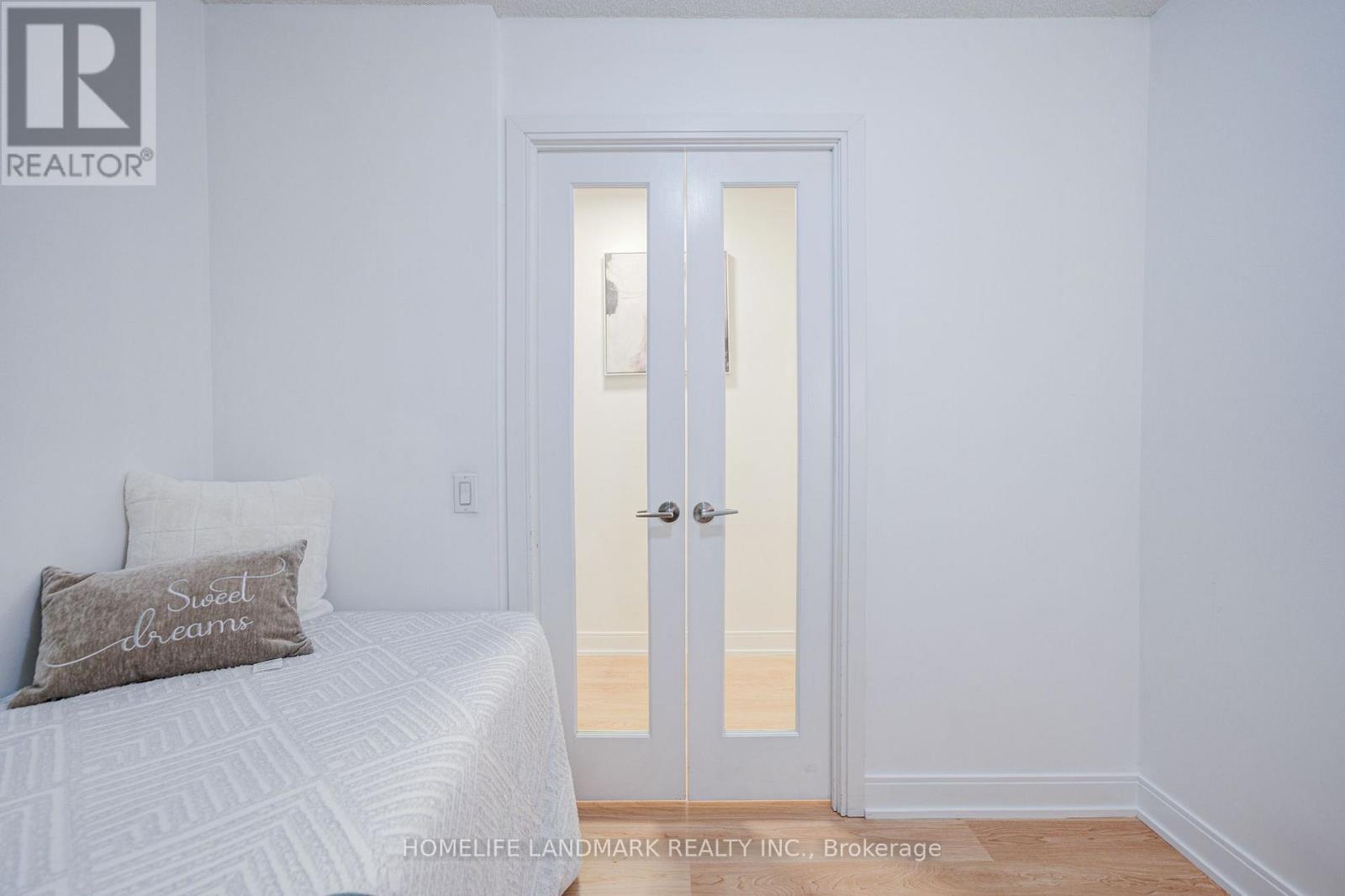 #2238 35 VIKING LANE - Image 8