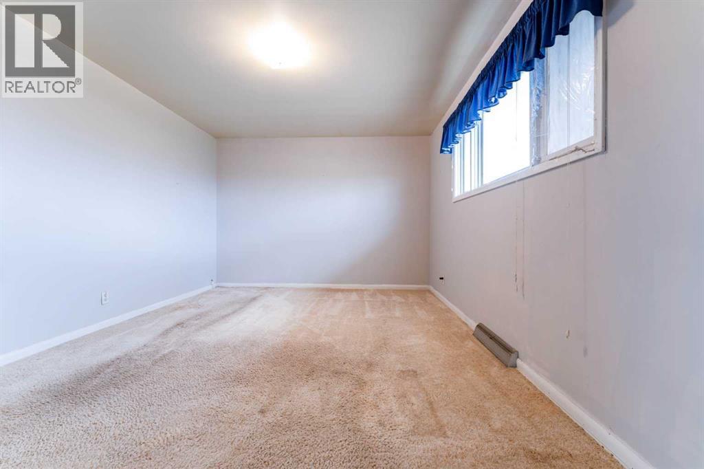145005 TWP RD 4-0 - 25