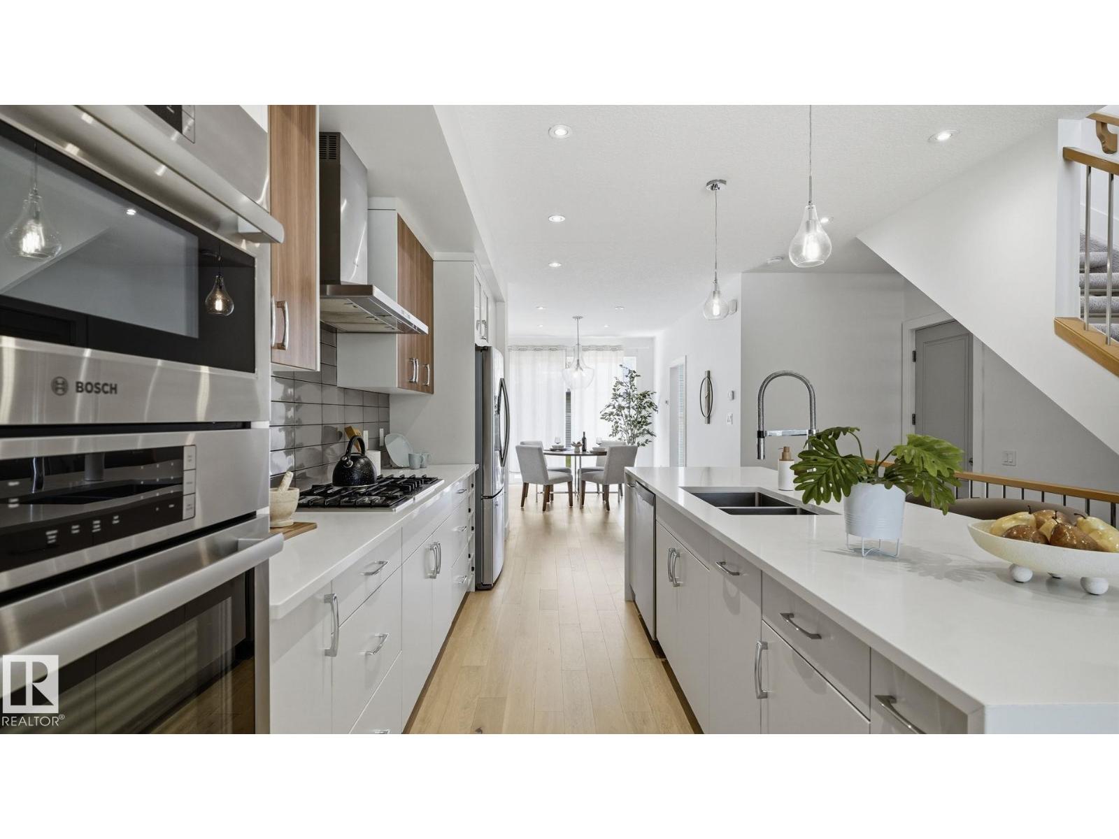 10964 123 ST NW - 6