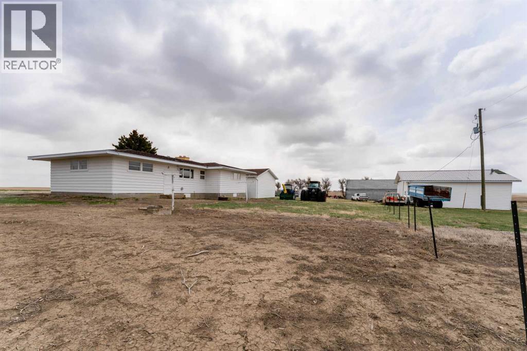 145005 TWP RD 4-0 - 44