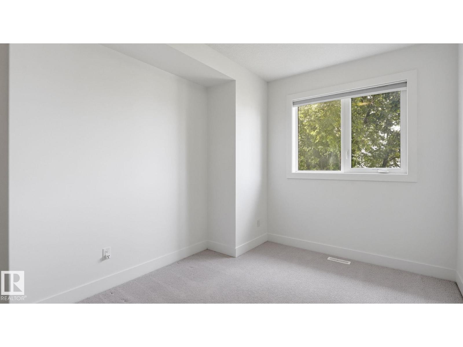 10964 123 ST NW - 24