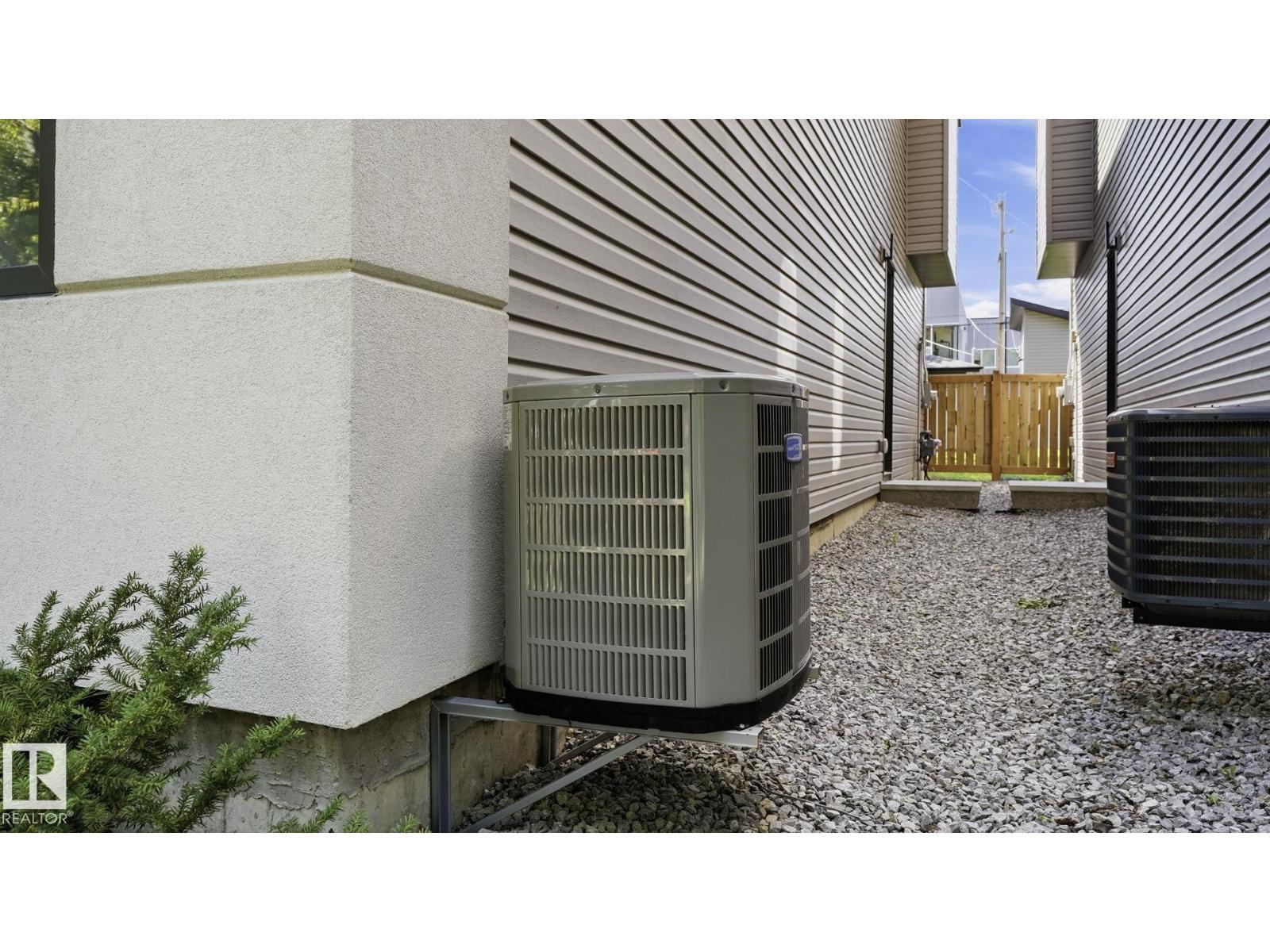 10964 123 ST NW - Image 43