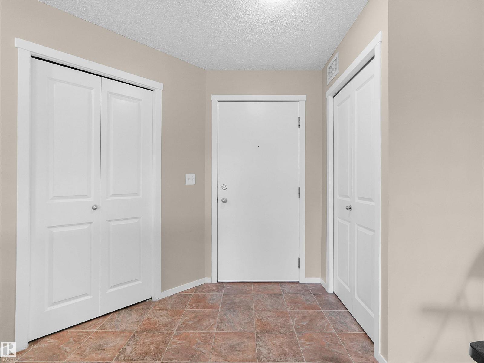 #211 3207 James Mowatt Trail SW - 23