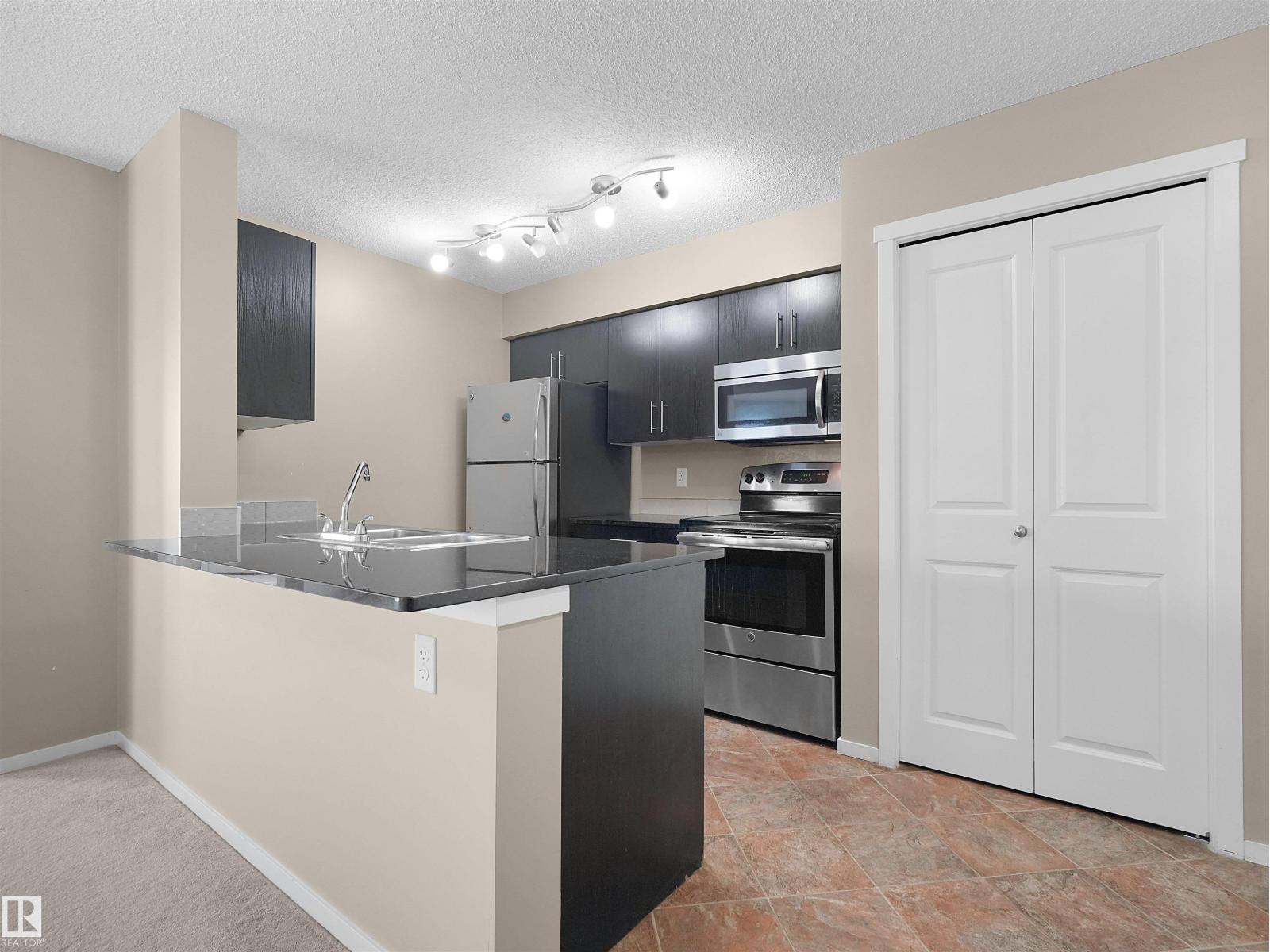 #211 3207 James Mowatt Trail SW - 17