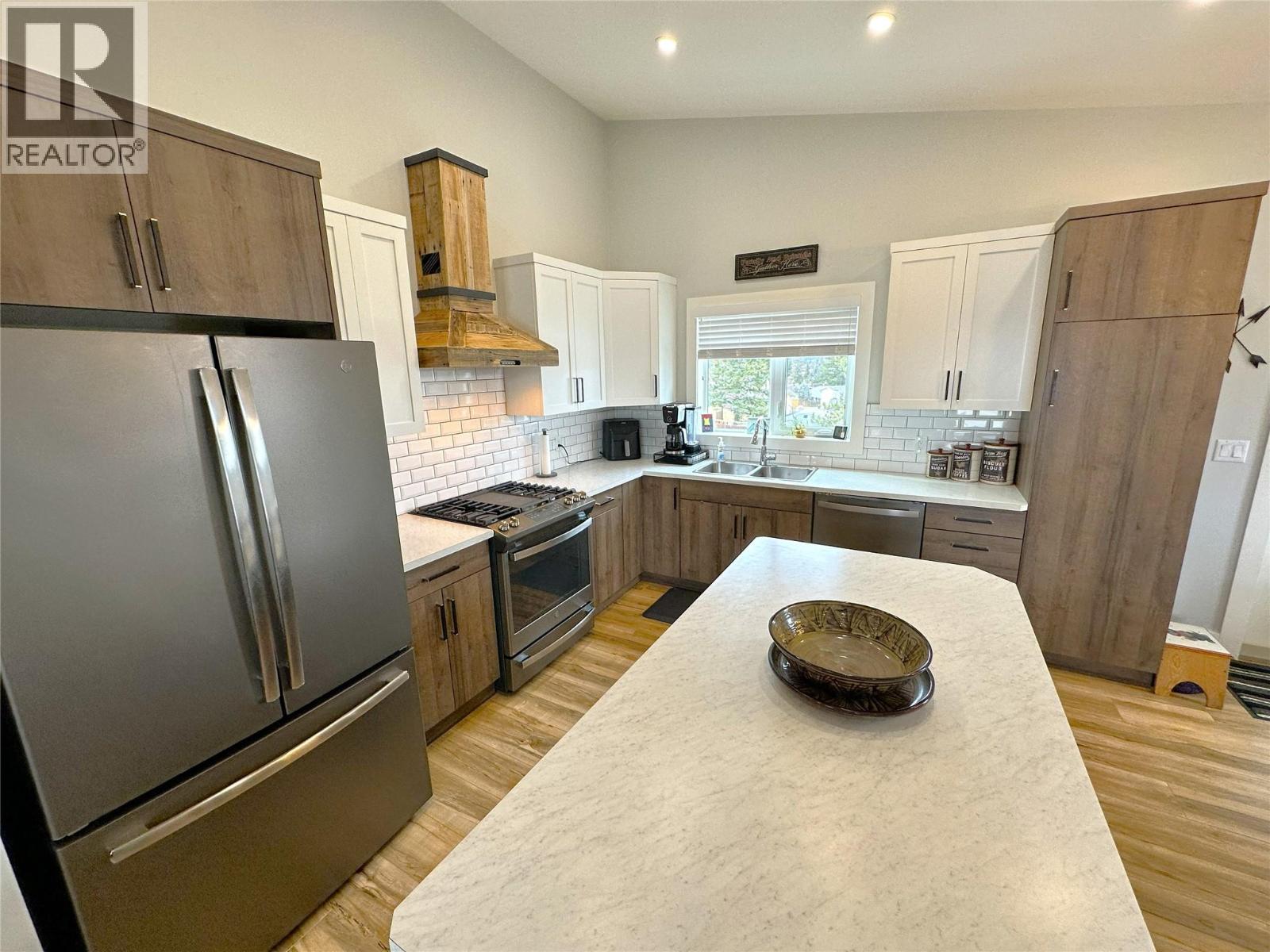709 22nd Avenue S - 5