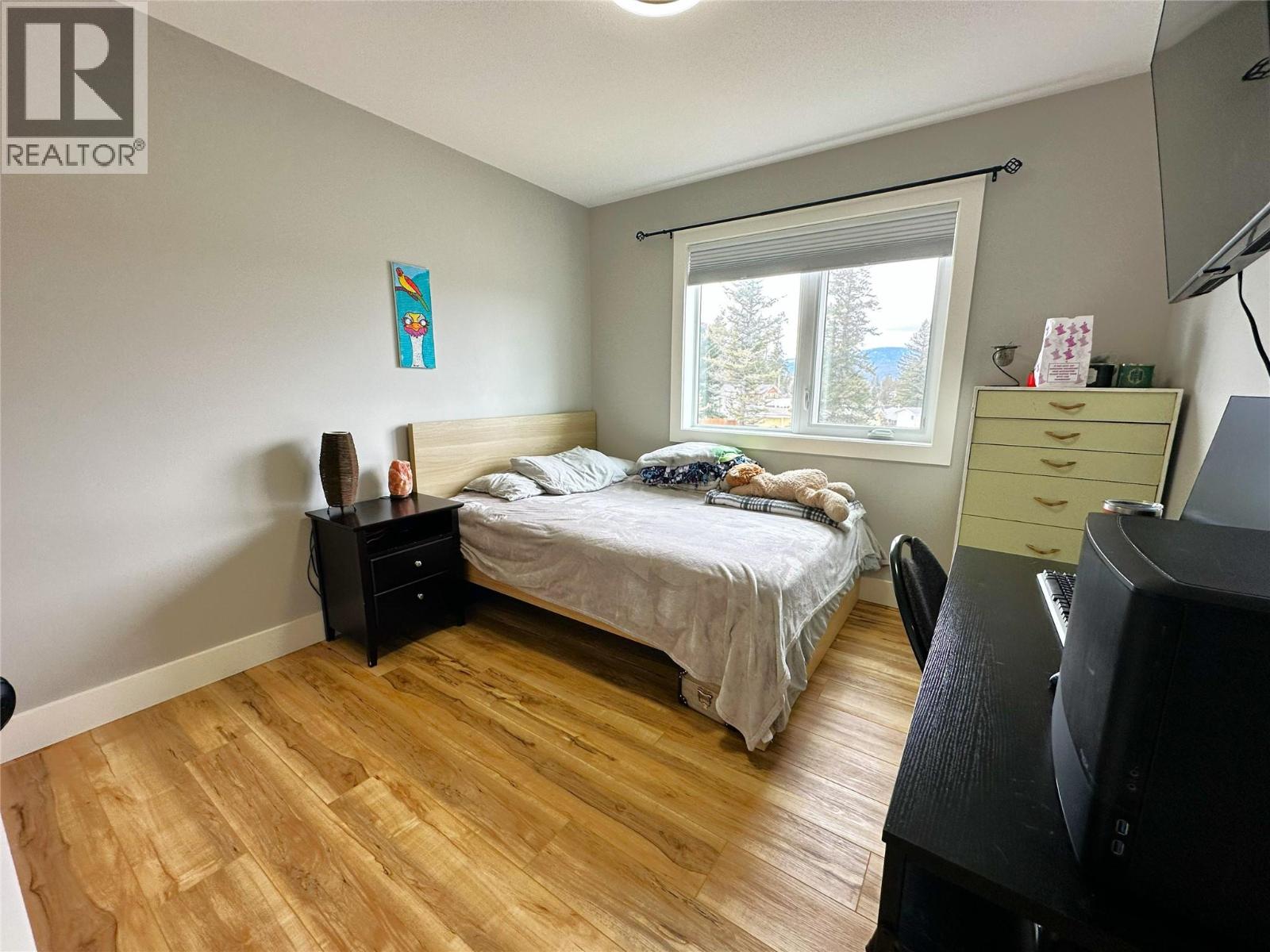 709 22nd Avenue S - 23
