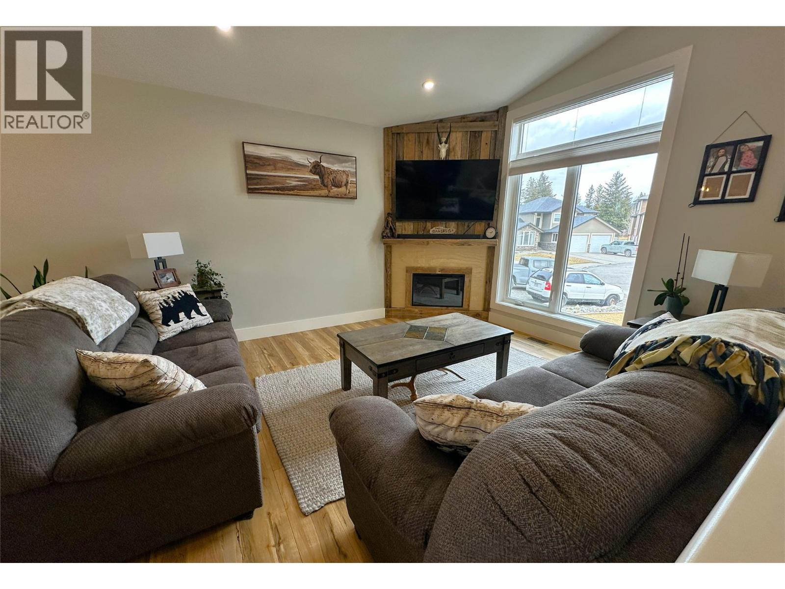 709 22nd Avenue S - 10