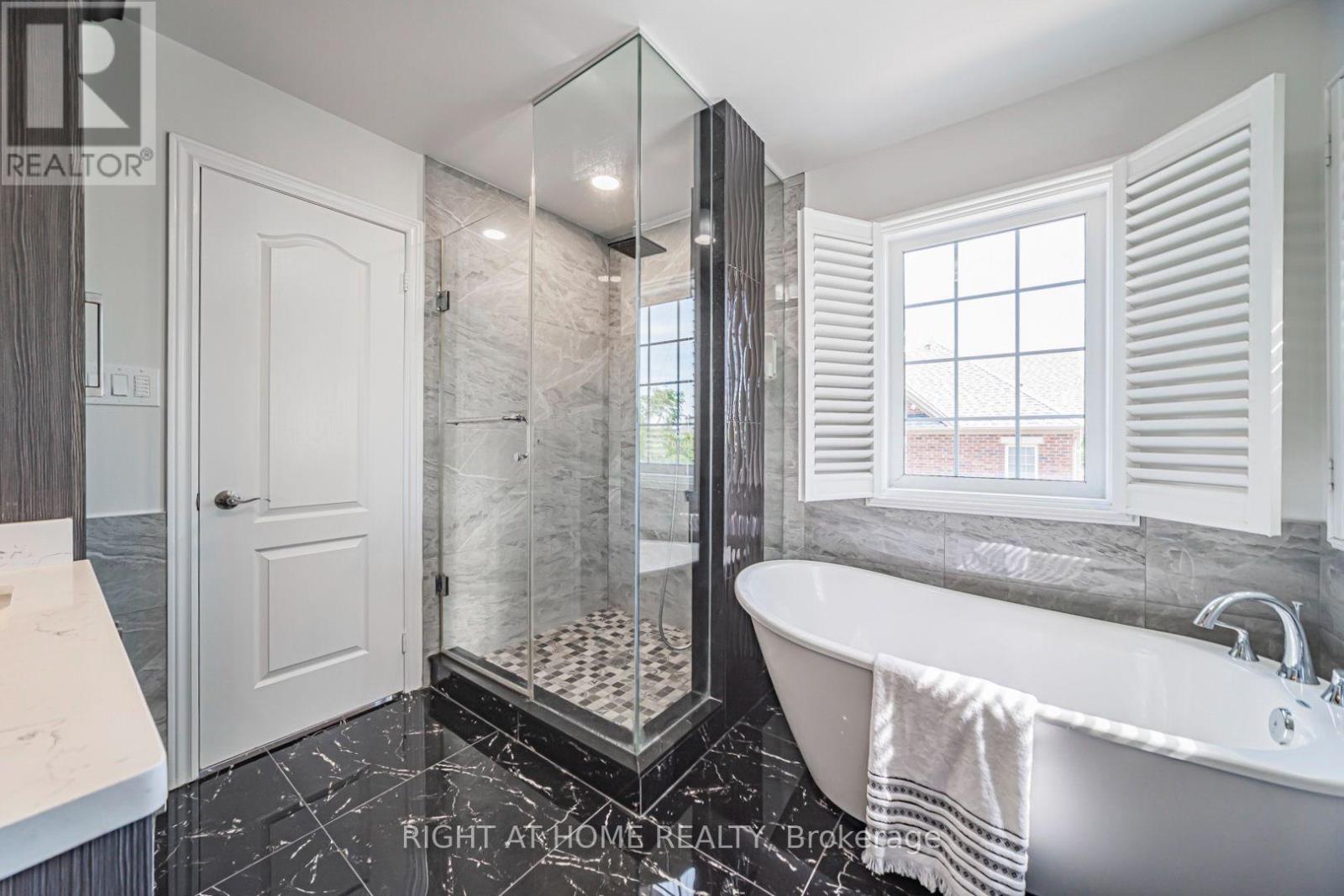 66 LARKMEAD CRESCENT - Image 26