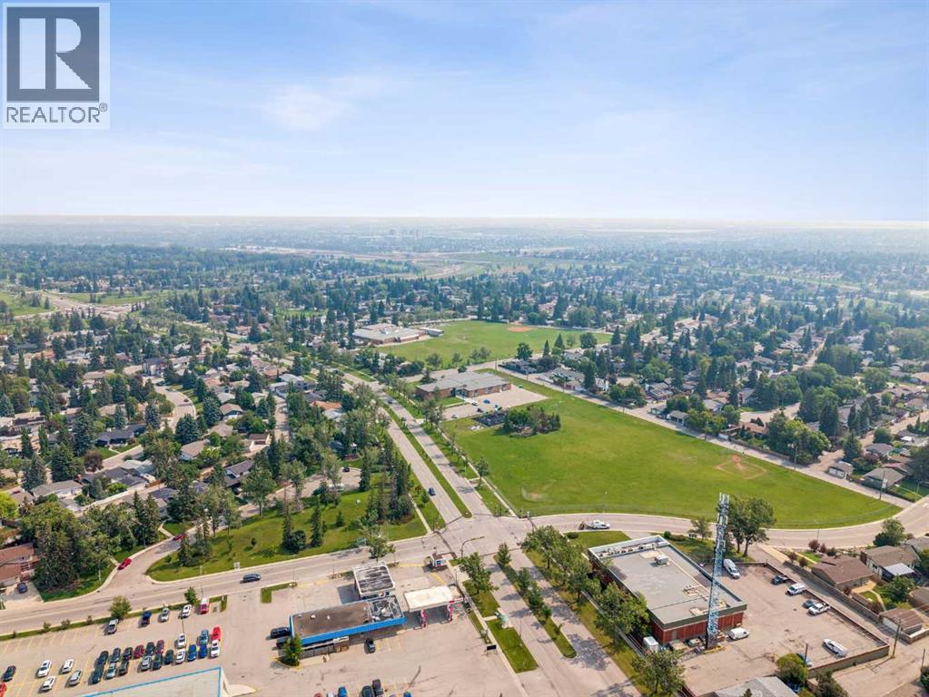 856 Lake Twintree Crescent SE photo 49
