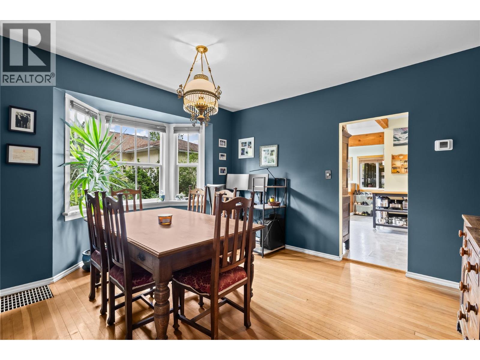 3002 25 Street - 8
