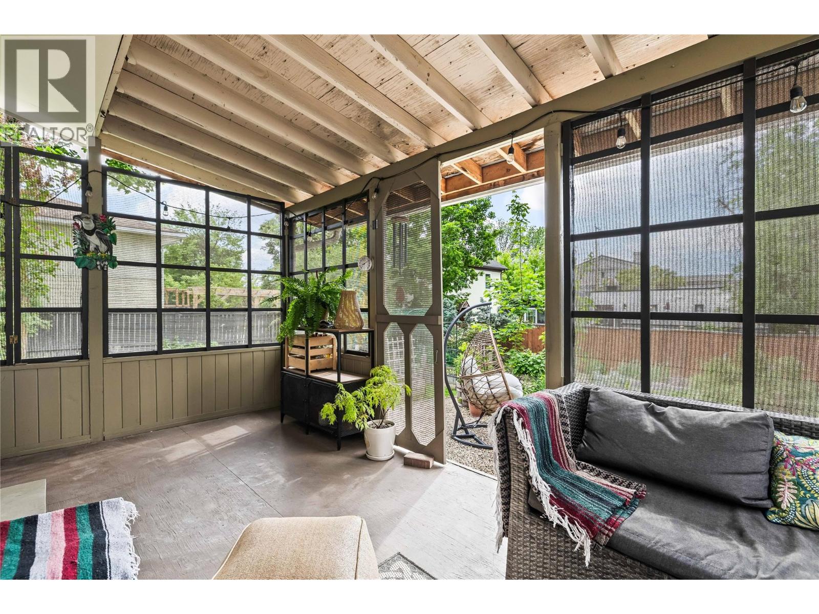 3002 25 Street - 48