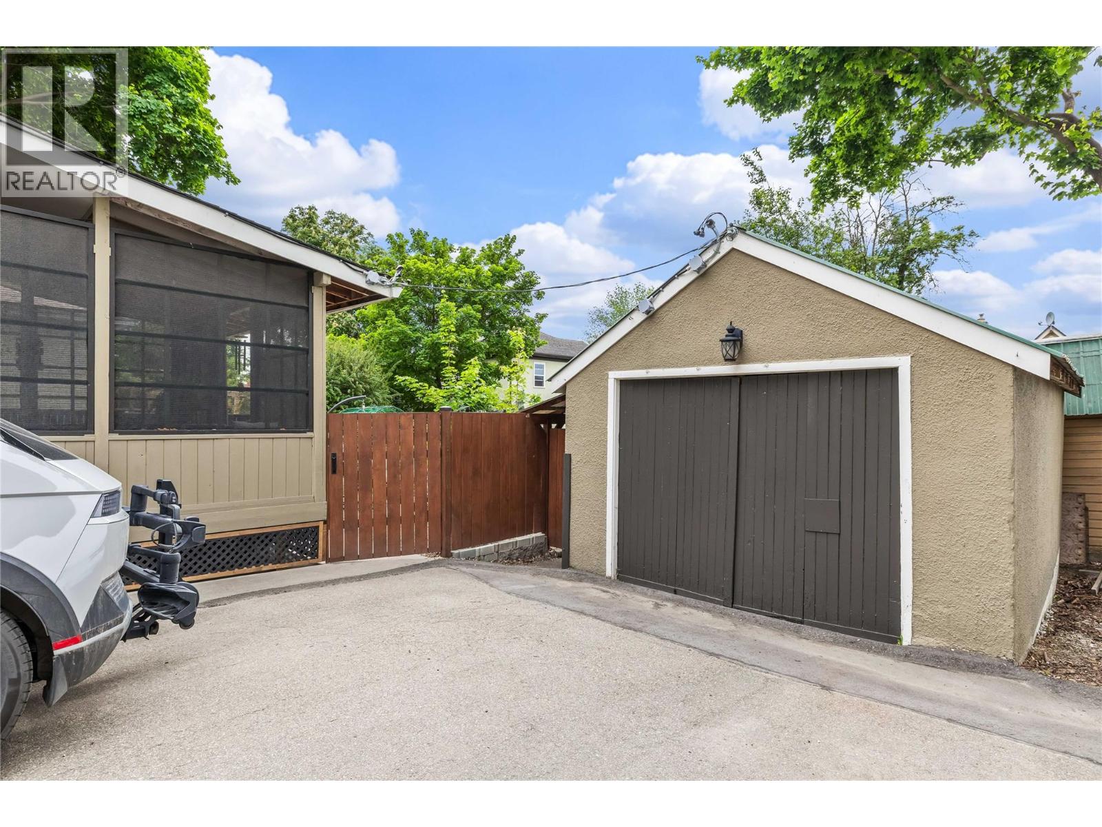 3002 25 Street - 41
